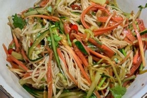 凉拌三丝好吃