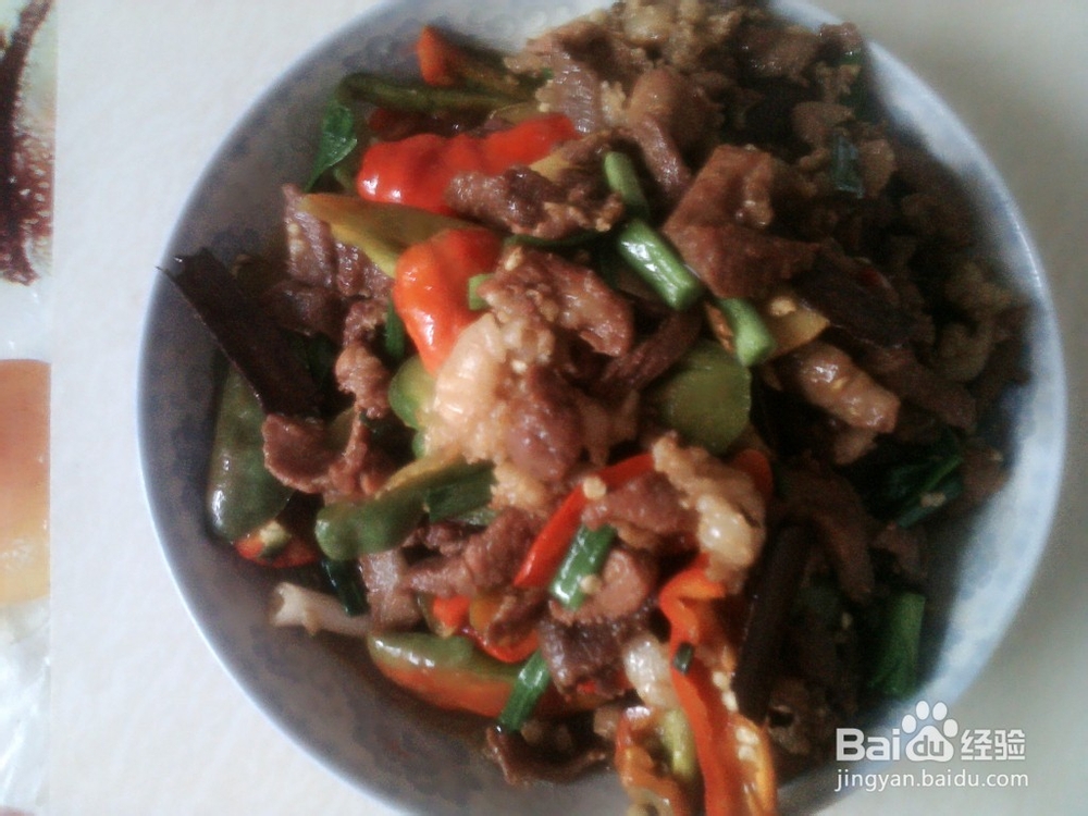 家常菜的做法之辣椒炒肉。