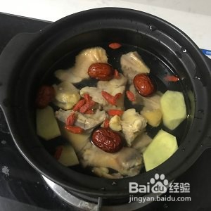 南国风味椰子鸡汤