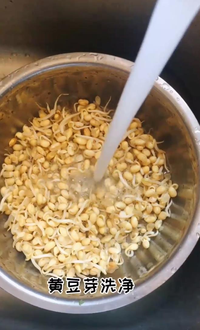 如何制作香味四溢的小炒黄豆芽？