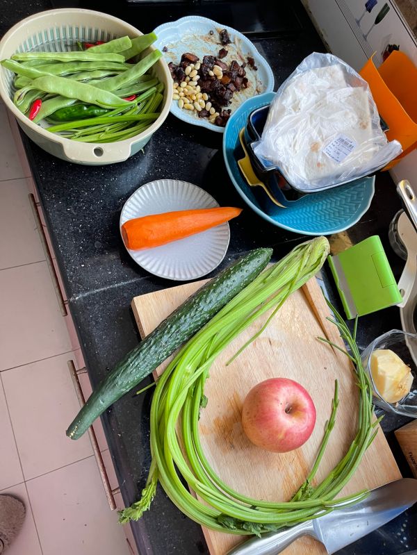 芹菜黄瓜苹果汁