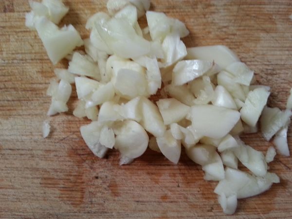 豆酱茄子条拌刀削面