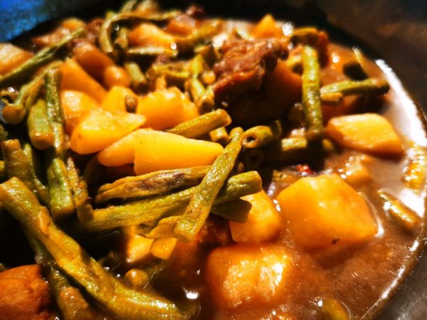 土豆豆角红烧肉