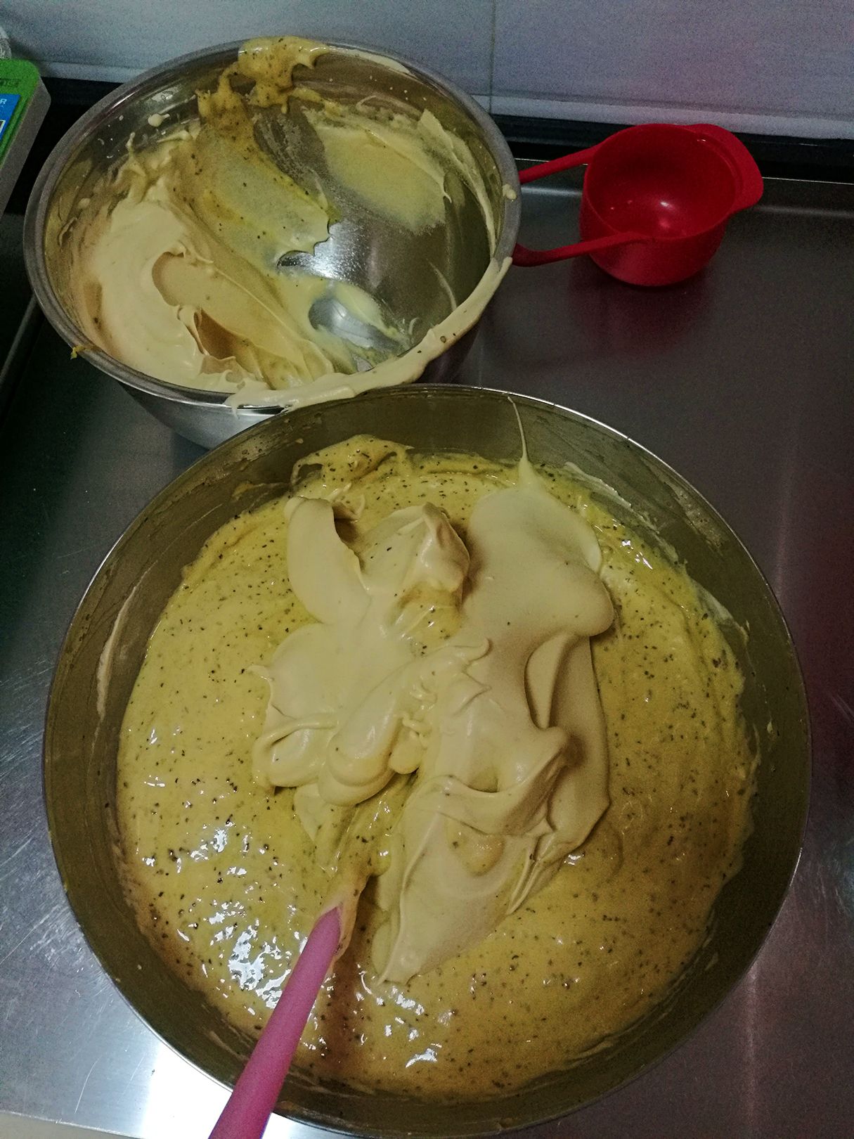 让我们一起学习核桃蔓越莓红枣糕（分蛋法）的做法吧