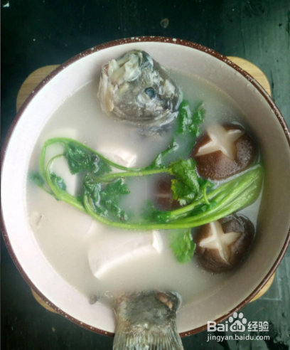 家常菜:鲫鱼豆腐汤