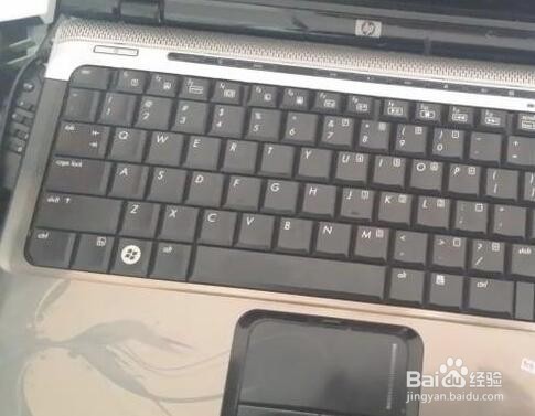 笔记本键盘字母变成数字该怎么解决