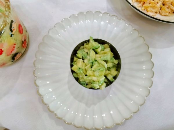 三文鱼牛油果塔塔