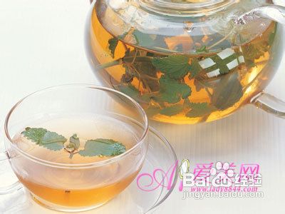 如何保健茶祛口臭 喝出清新怡人口气