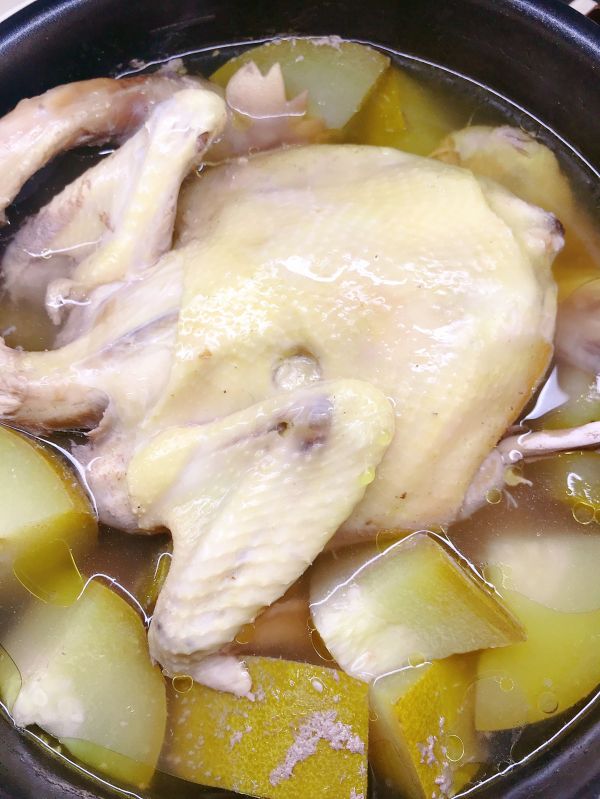 莲藕节瓜炖鸡汤