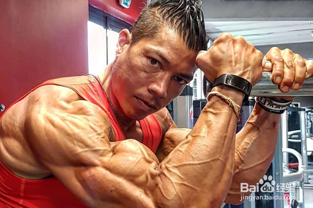健身肩膀应该怎样锻炼