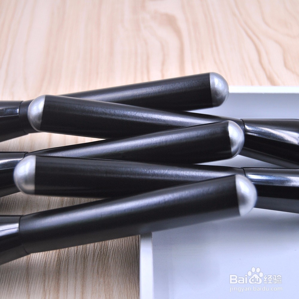 教你如何从化妆刷材质鉴别化妆刷的好坏