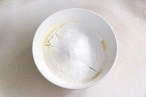 奶油水果华夫饼