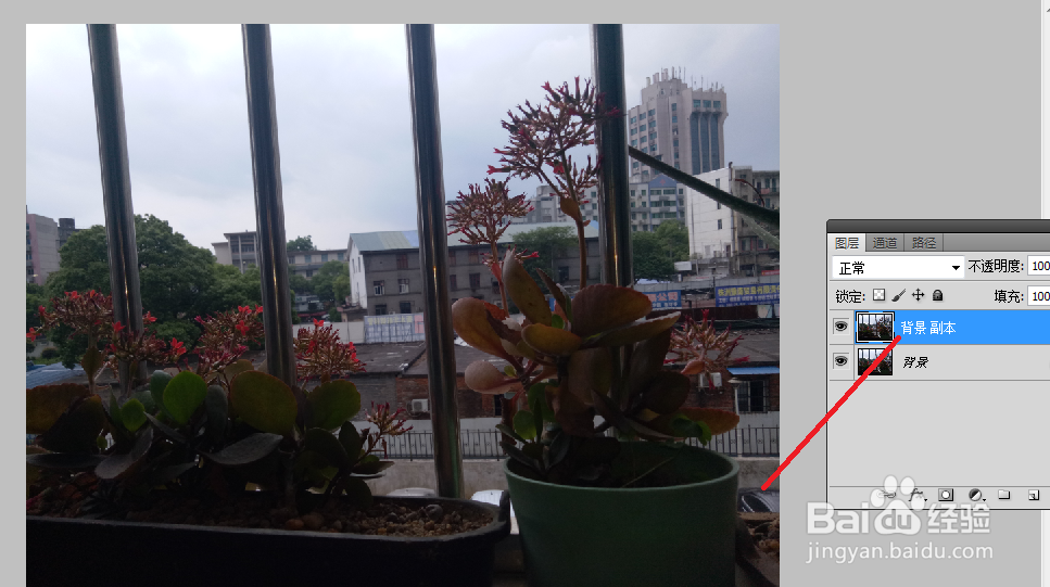 怎样修正室内曝光不足的照片？