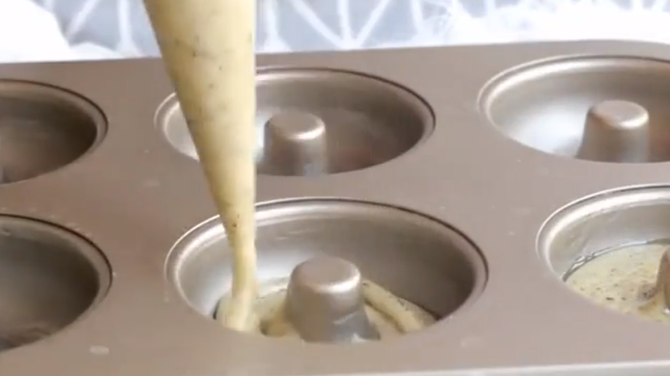 如何制作龙猫甜甜圈