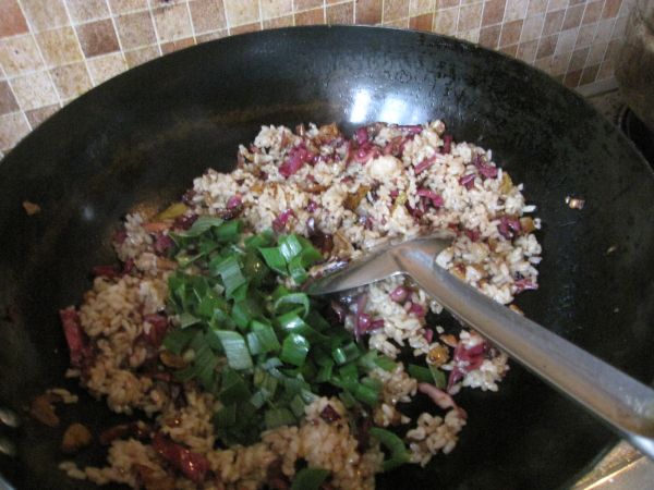 紫甘蓝泡菜蛋炒饭