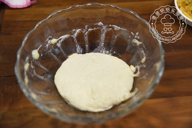 黑凤梨面包的做法