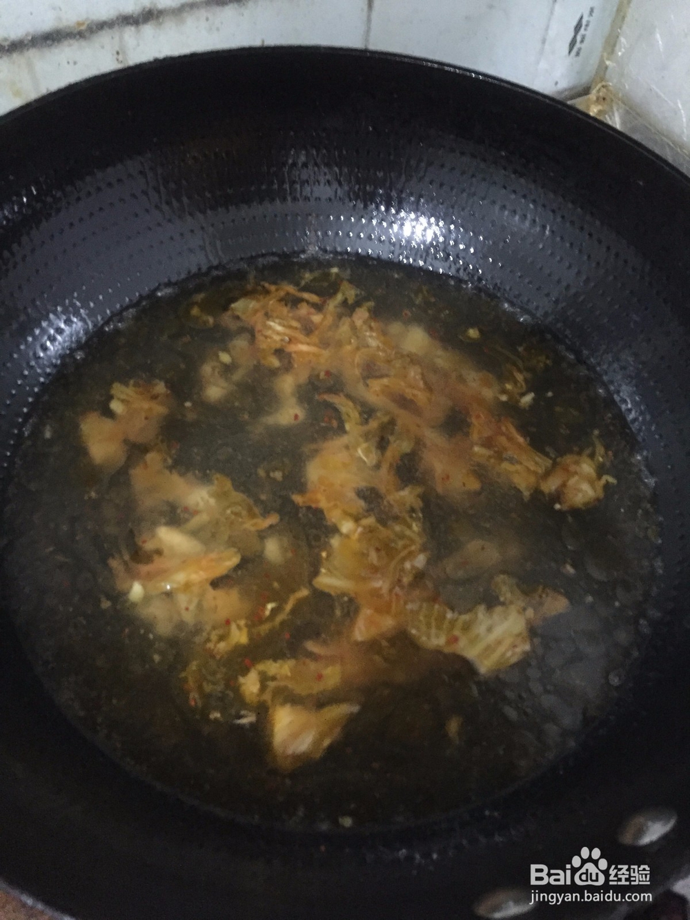 夏季下饭的菜-泡菜肥牛锅