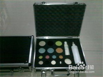 汽车有划痕怎么处理?