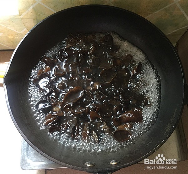 黄瓜拌黑木耳的做法