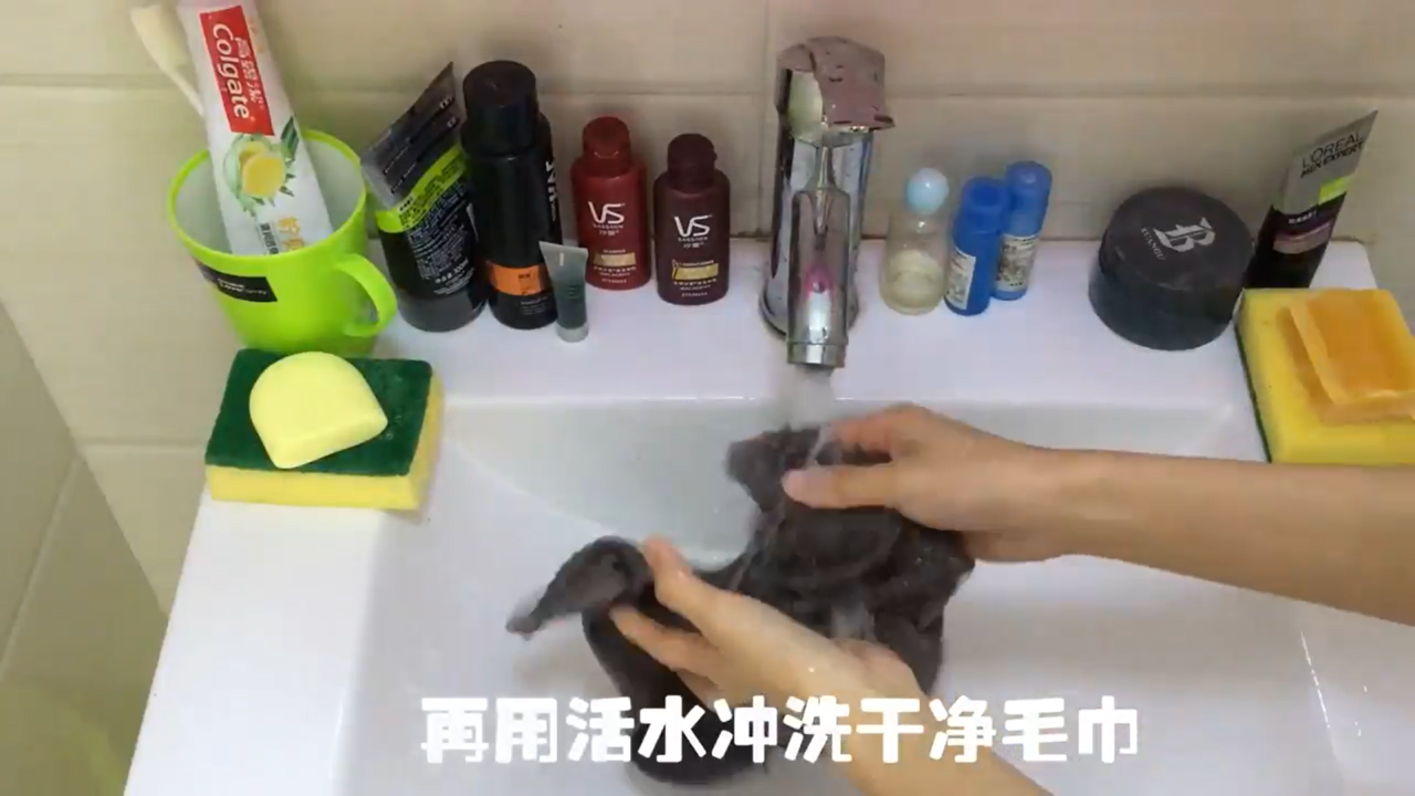 毛巾使用时间久了变硬怎么办