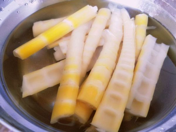 牛肉管够红烧牛肉面