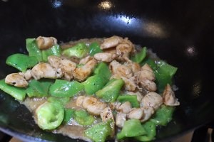 家常版青椒炒鸡胸肉