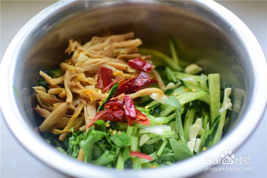 凉拌黄瓜黄花菜