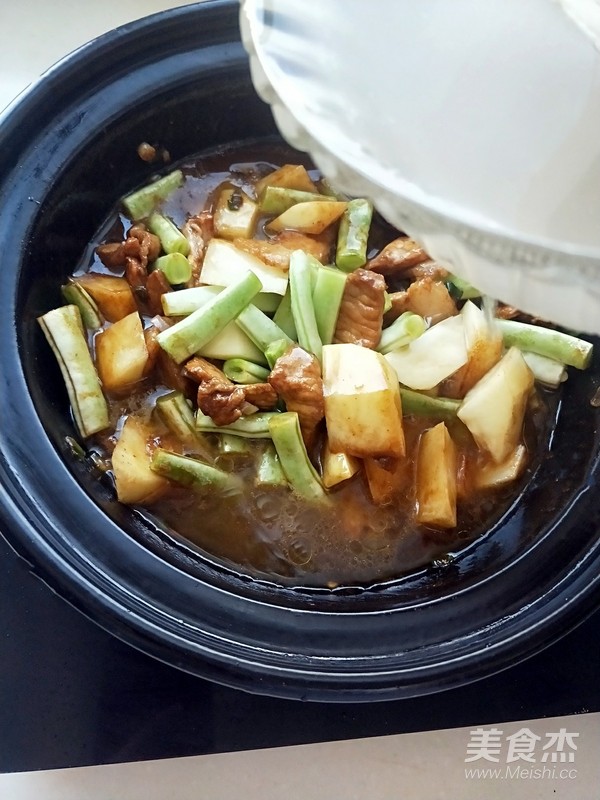 豆角土豆焖面
