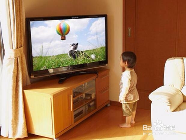 宝宝看电视上瘾怎么办？怎样让宝宝正确看电视