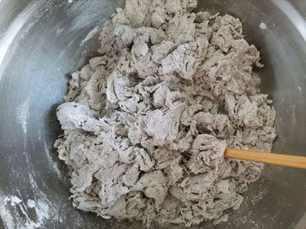 纯手工黑芝麻馒头