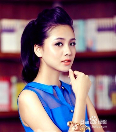 职场气质马尾扎发教程