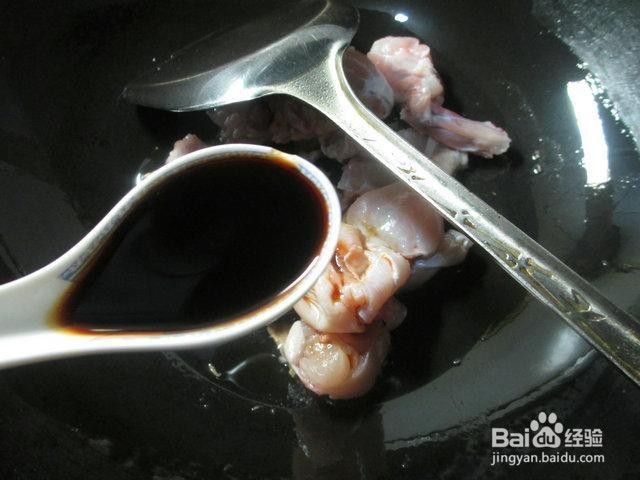 牛蛙炒花菜的制作方法