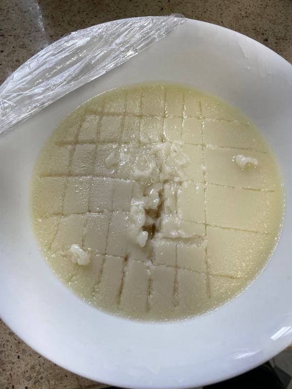 奶黄馅冰皮月饼