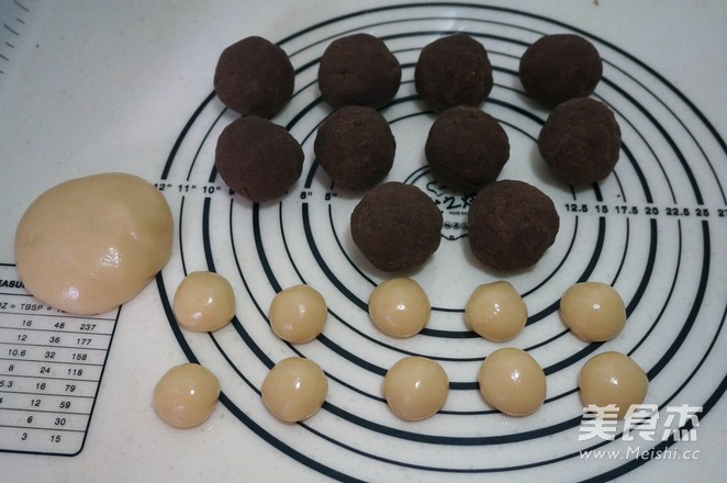 广式红豆沙蛋黄月饼