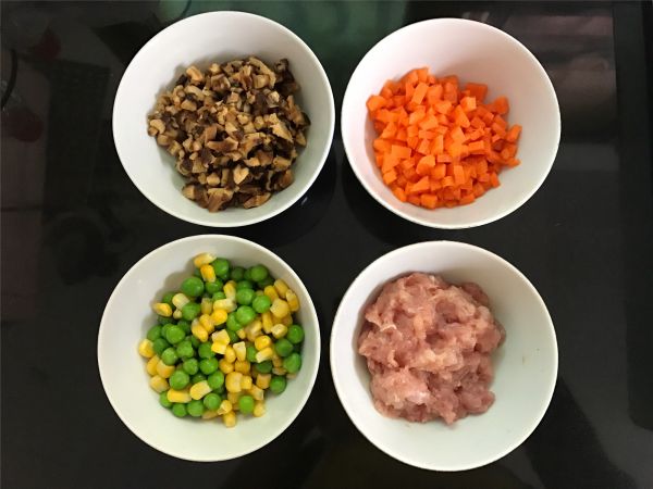 香菇时蔬糯米饭