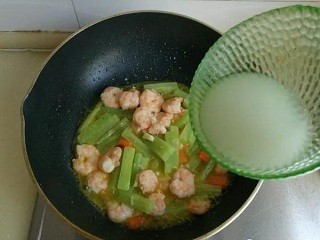 莴笋虾仁怎么做?