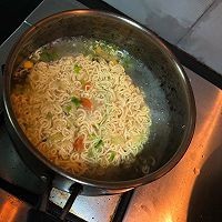 如何做出好吃的芝士泡面