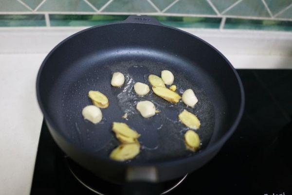 白果咸菜猪肚煲