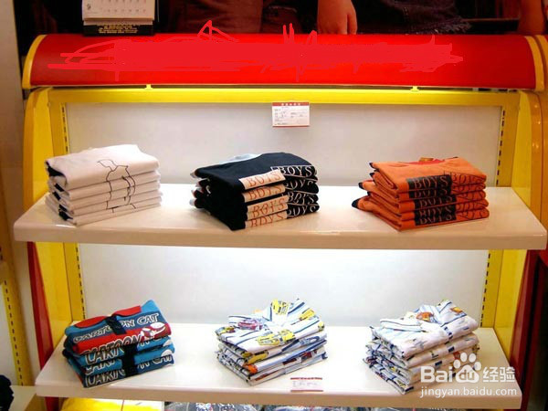 如何成为一名优秀的商场服装销售人员?