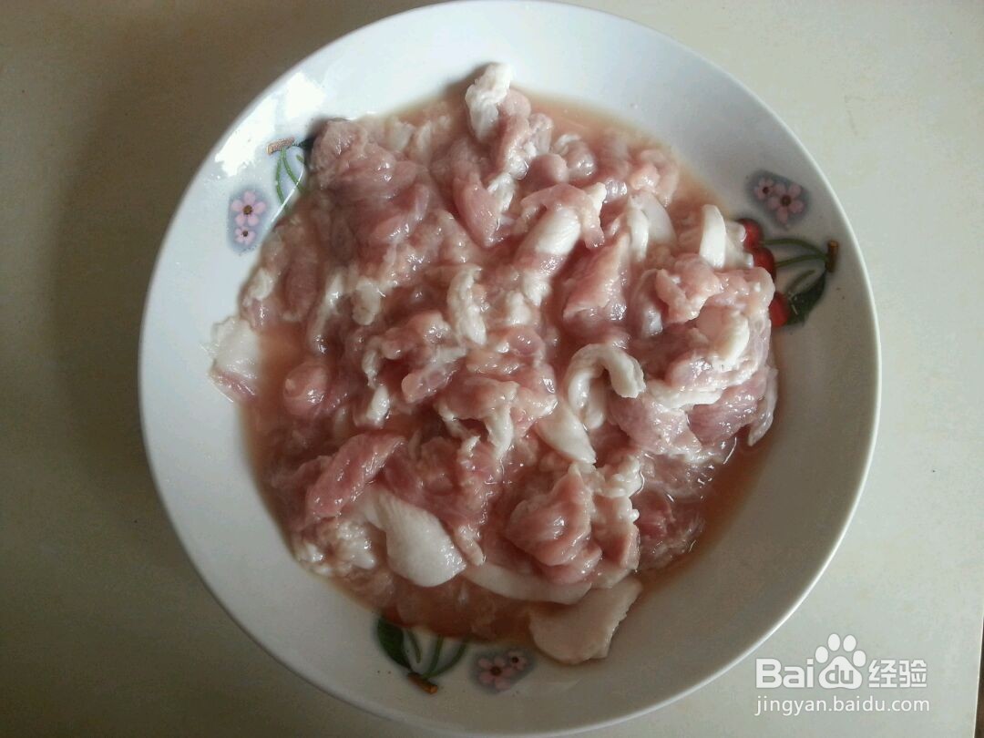 茭白肉片溜香菇的做法