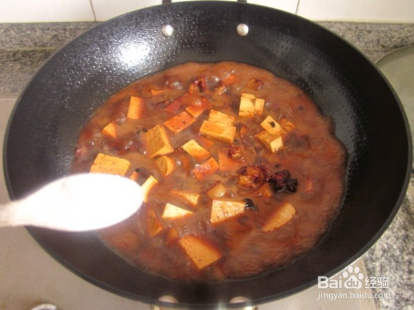 红烧肉炖豆腐家常做法