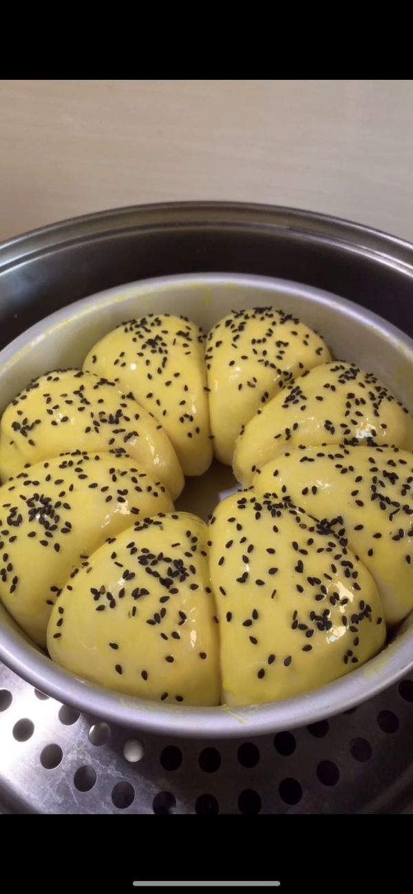 蓬松萱软拉丝好吃不上火的蒸面包