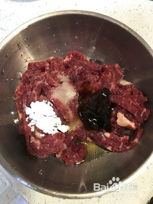 茭白炒牛肉的做法