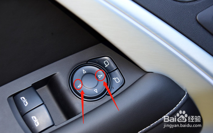 雪佛兰科迈罗汽车后视镜怎么调节