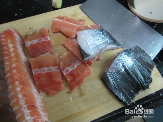 三文鱼骨头汤怎么做好吃