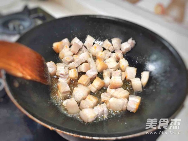 土豆红烧肉的做法