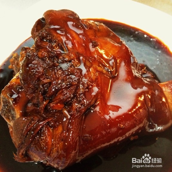 冰糖肘子的做法