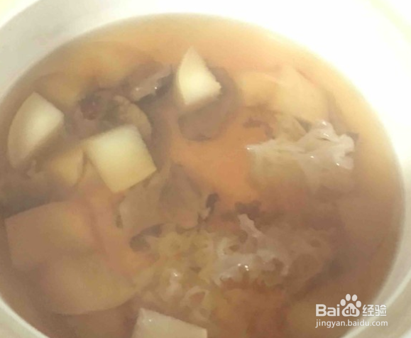 红枣雪梨银耳汤