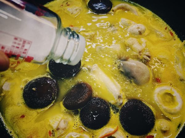 搭配多种蔬菜蘑菇