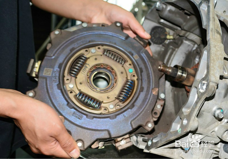 名爵GT双离合变速箱异响，常见故障维修方案